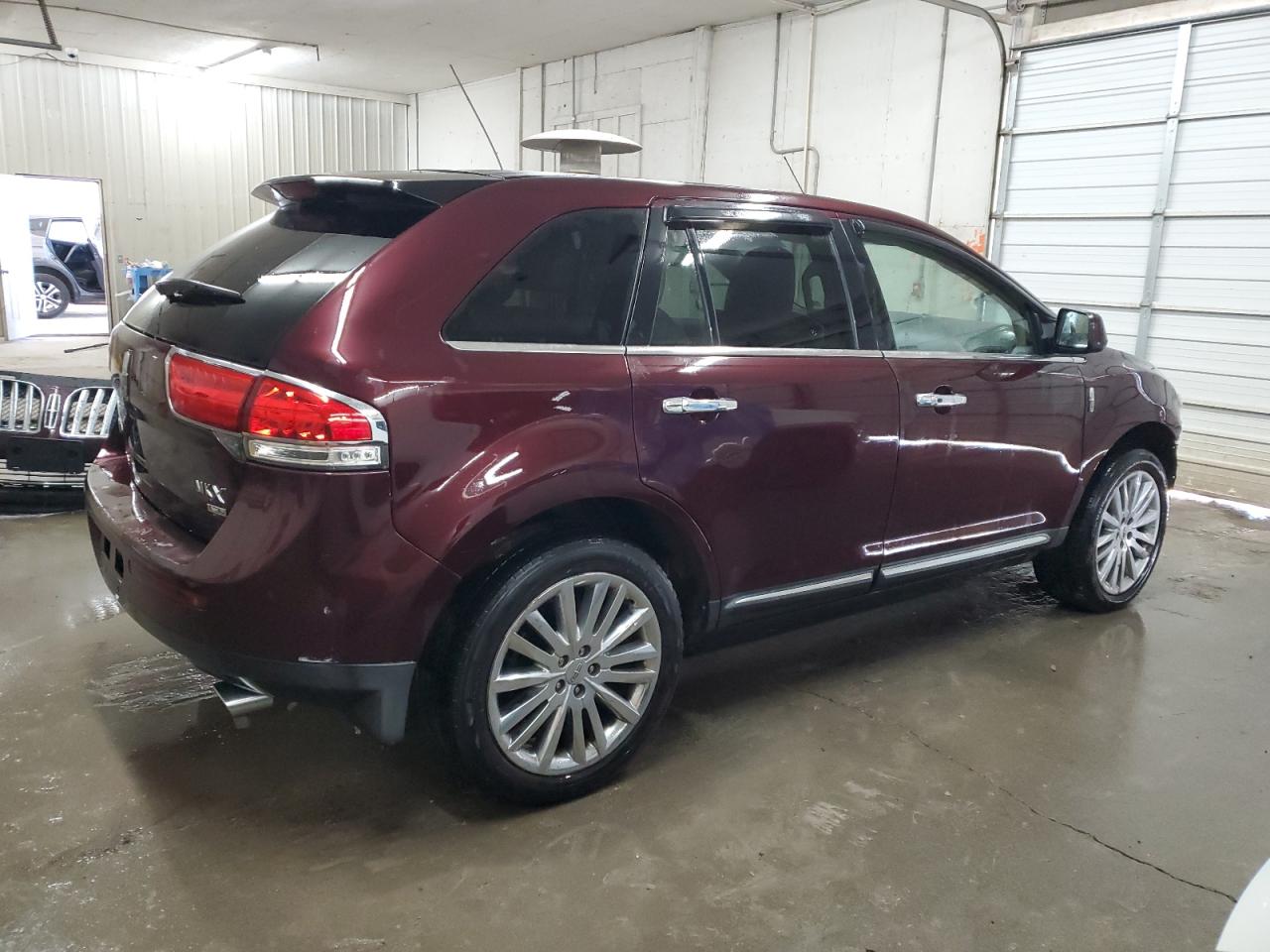 2011 Lincoln MKX - Image 3