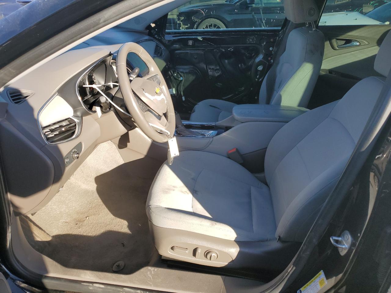 2017 Chevrolet Malibu - Image 7