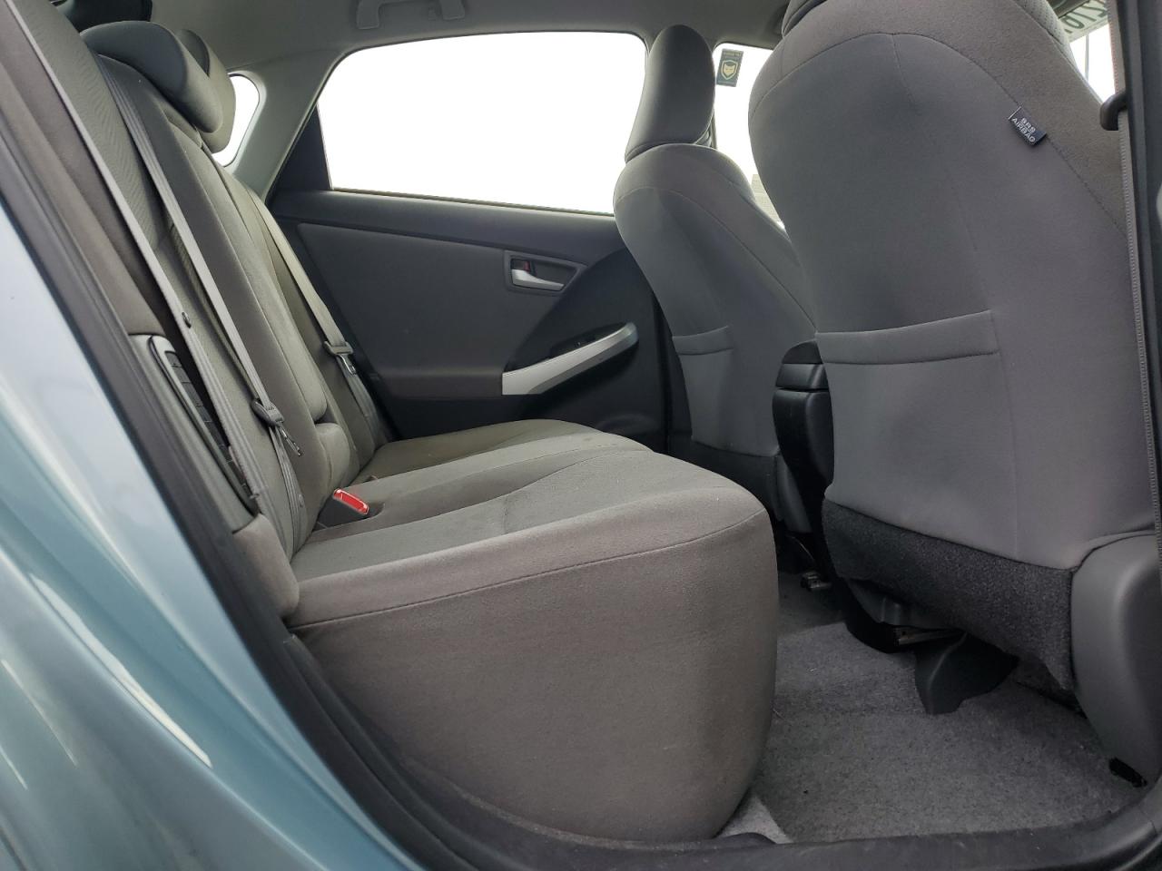 2015 Toyota Prius - Image 11