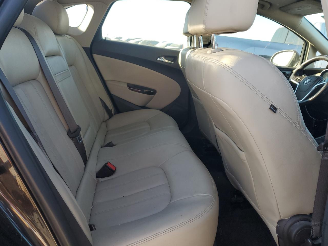 2015 Buick Verano - Image 10