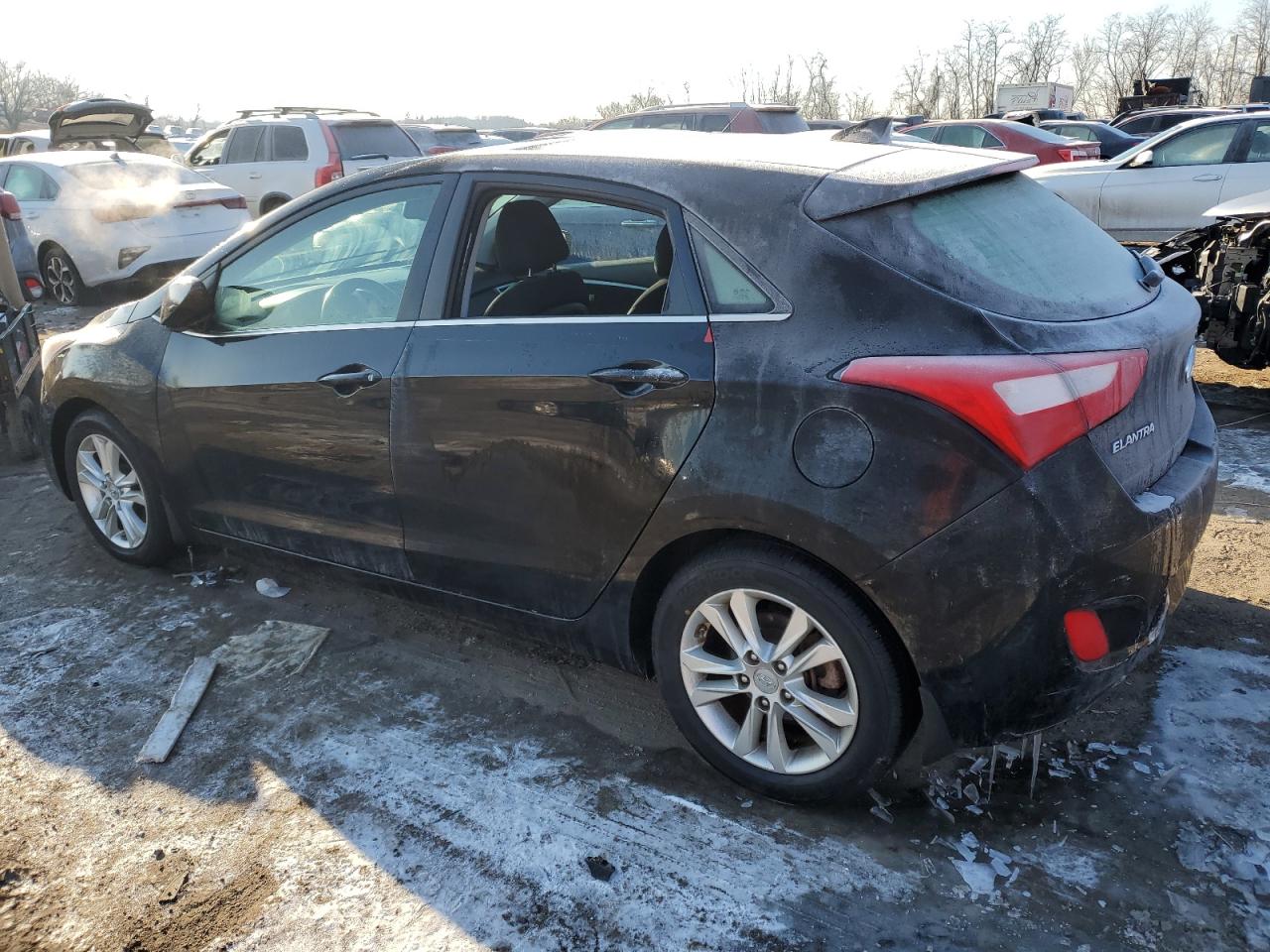 2013 Hyundai Elantra - Image 2