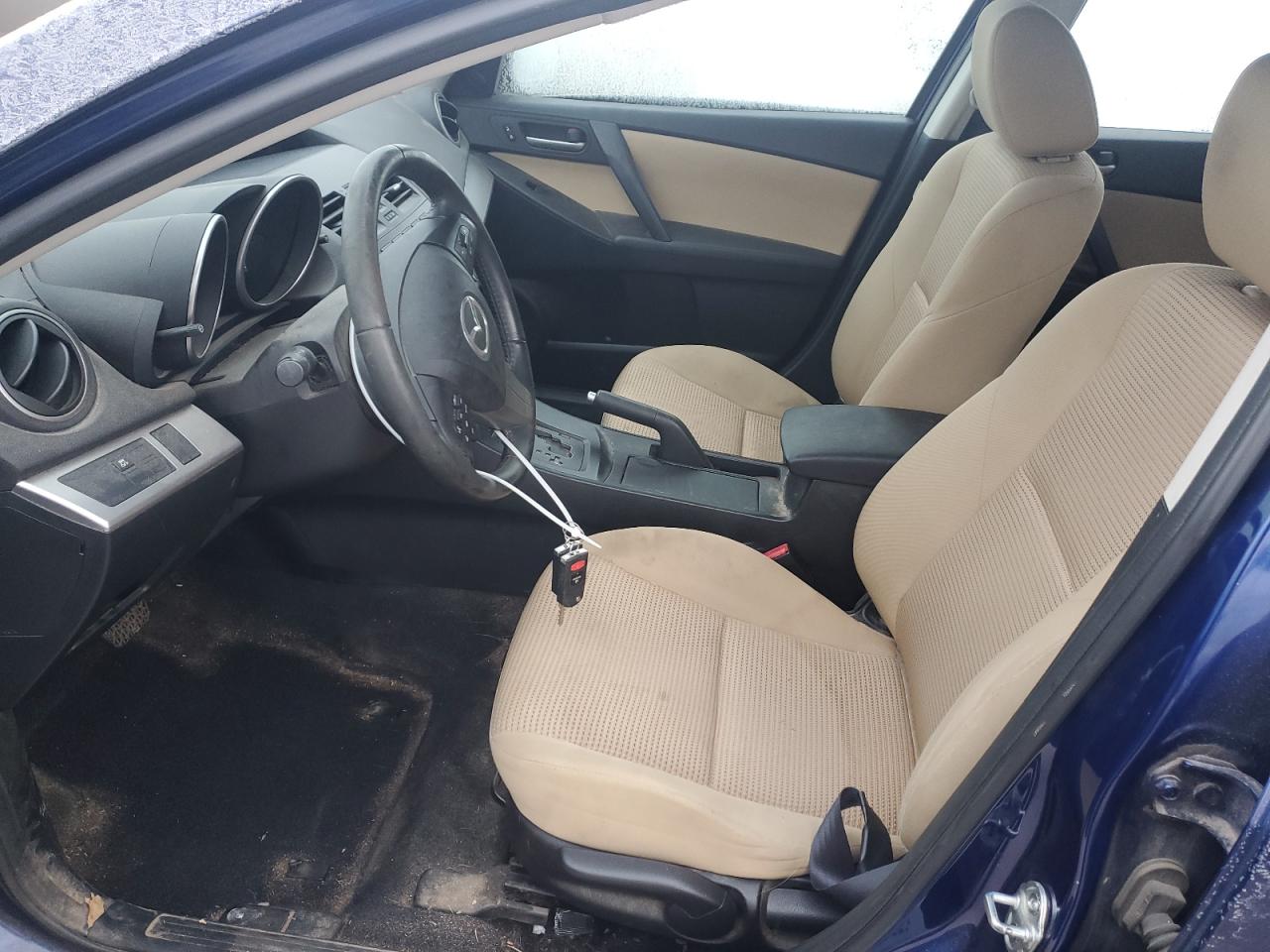 2012 Mazda 3 - Image 7