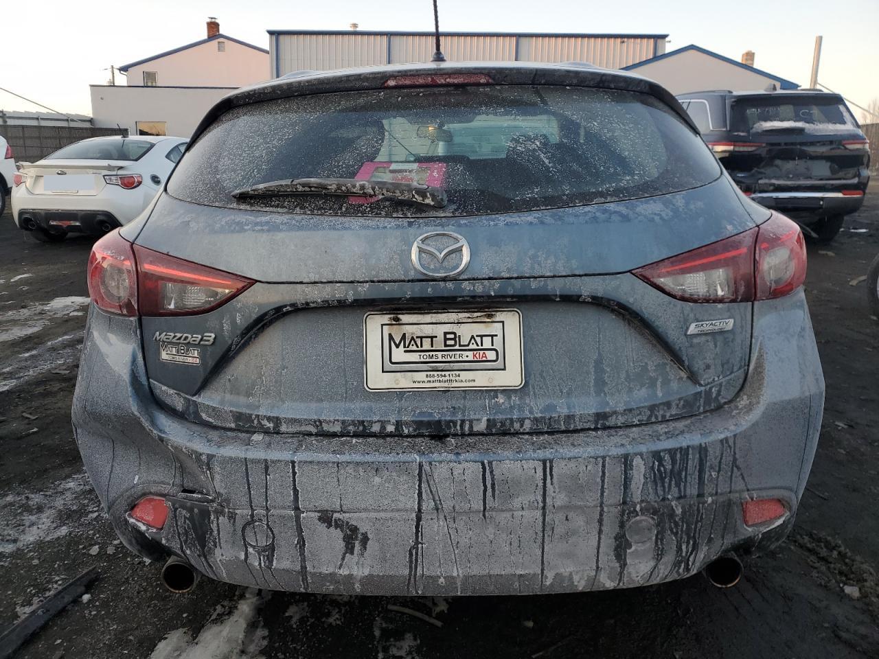2014 Mazda 3 - Image 6