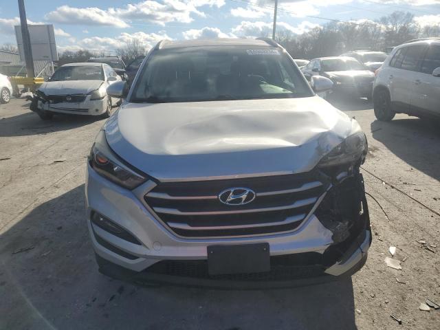  HYUNDAI TUCSON 2018 Srebrny