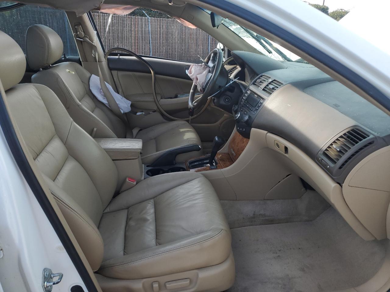 2005 Honda Accord - Image 7