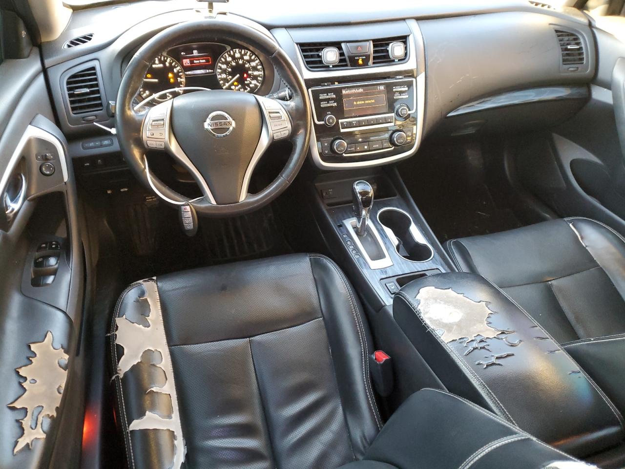 2018 Nissan Altima - Image 8