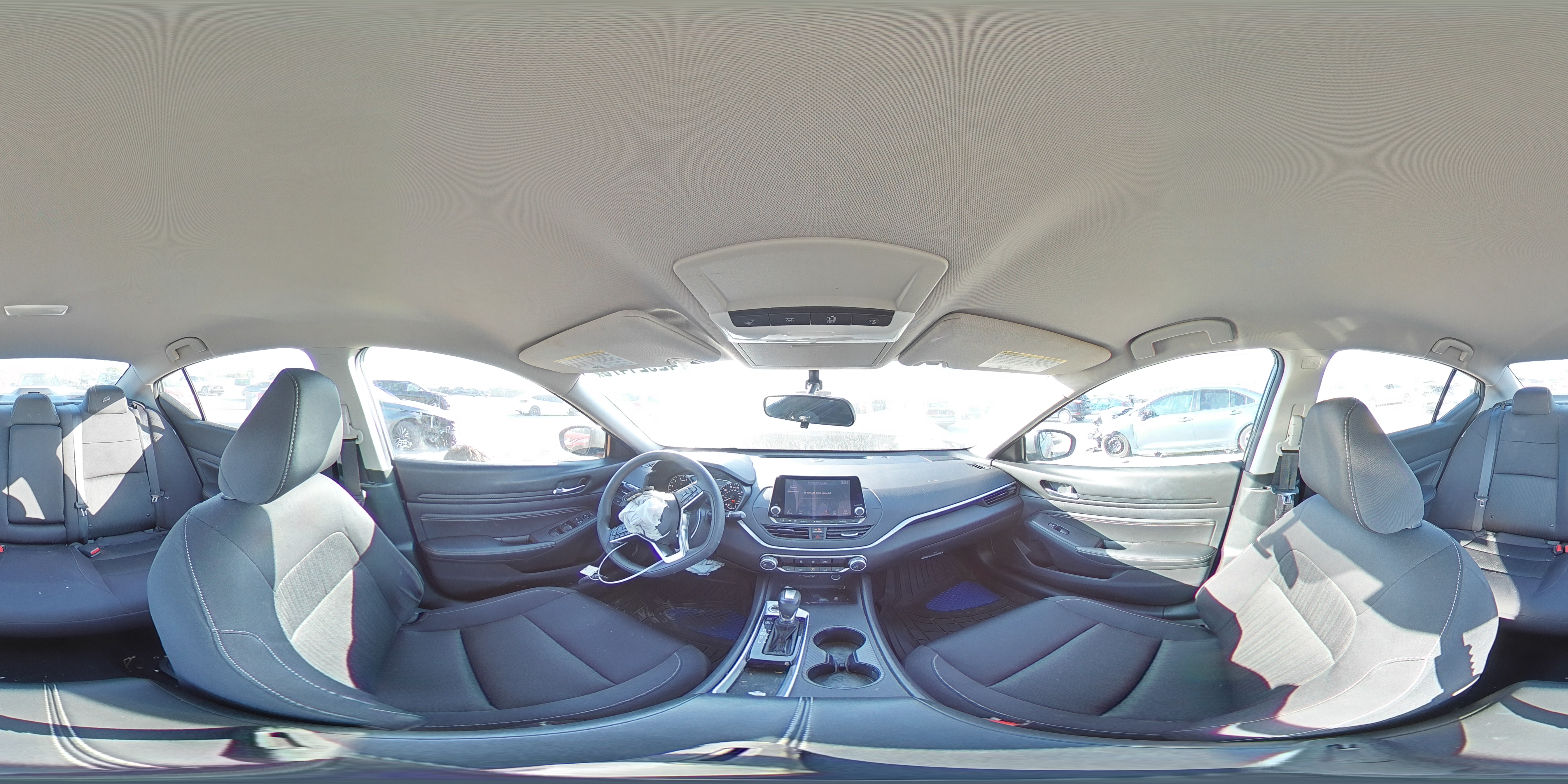 2020 Nissan Altima - Image 13