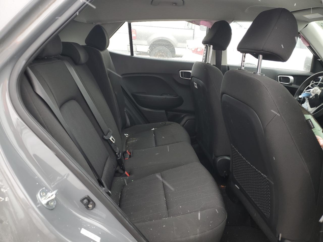 2022 Hyundai Venue - Image 11