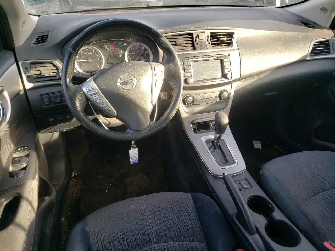 2015 Nissan Sentra - Image 8