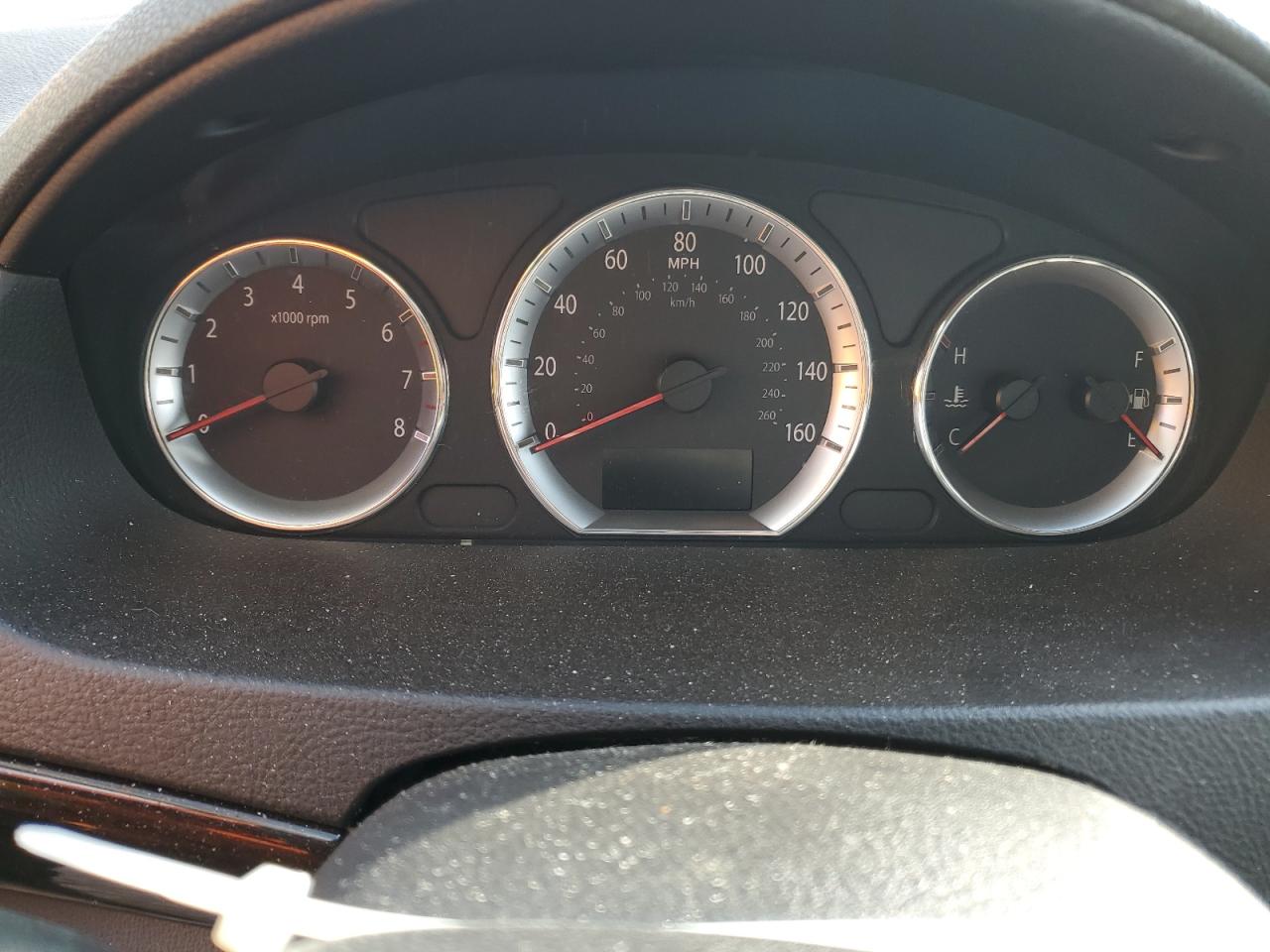 2010 Hyundai Sonata - Image 9