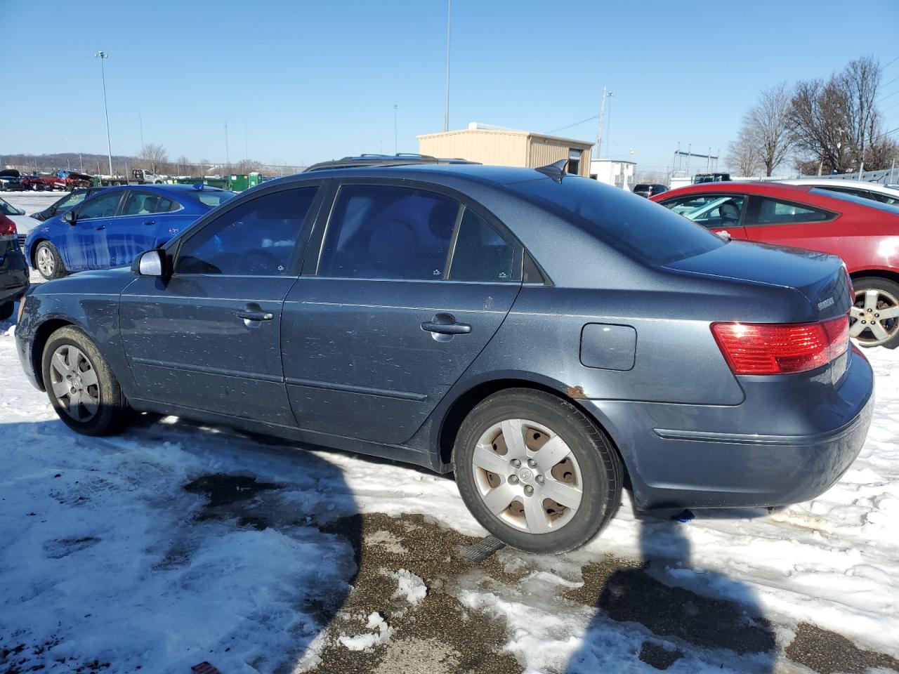 2009 Hyundai Sonata - Image 2