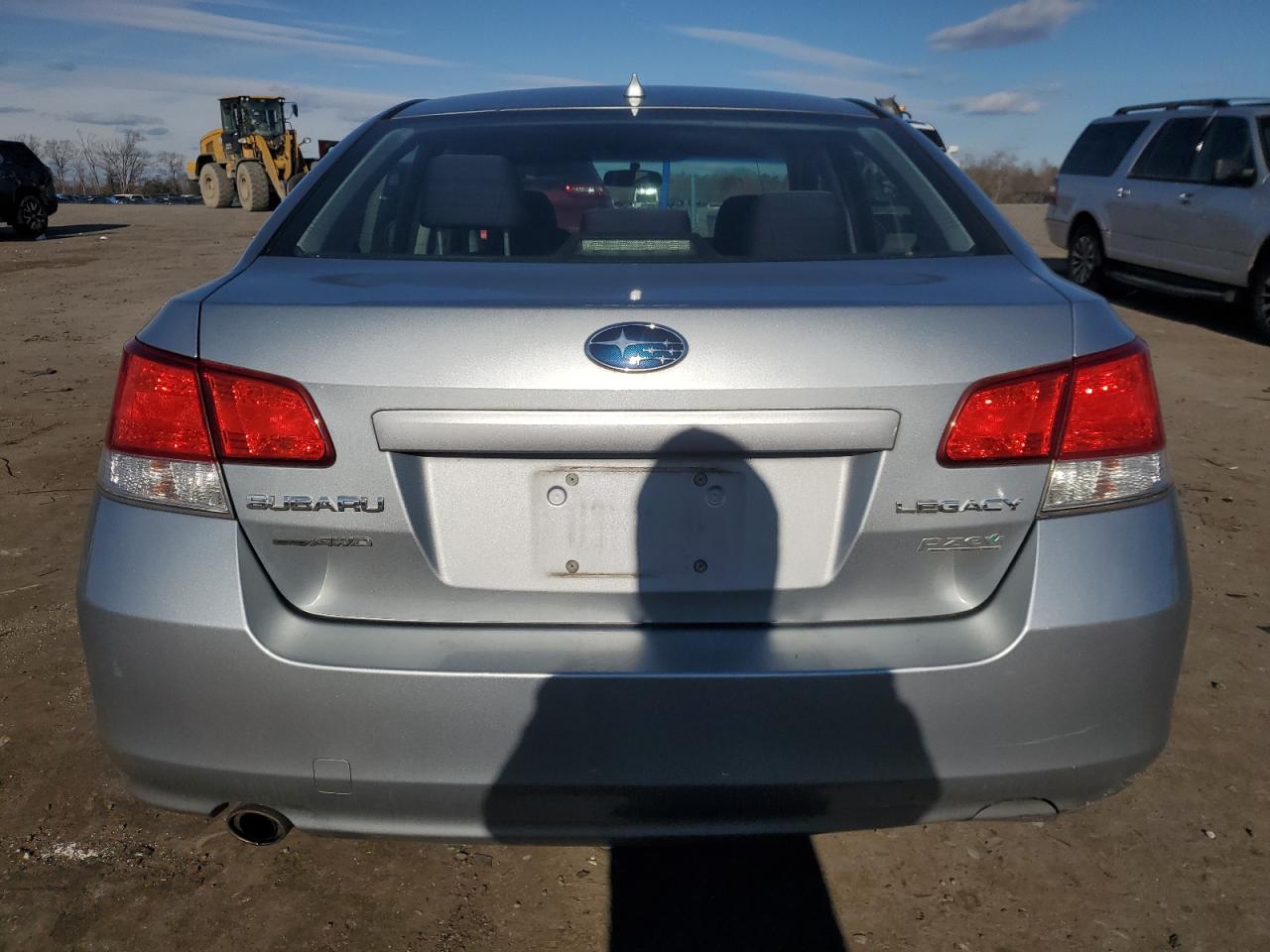 VIN 4S3BMBC61E3022135 2014 SUBARU LEGACY no.6