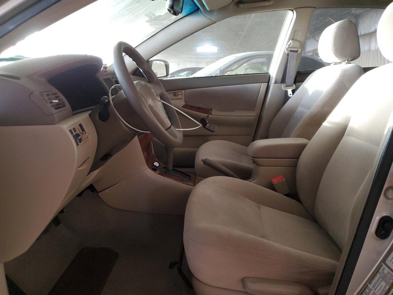 2005 Toyota Corolla - Image 7
