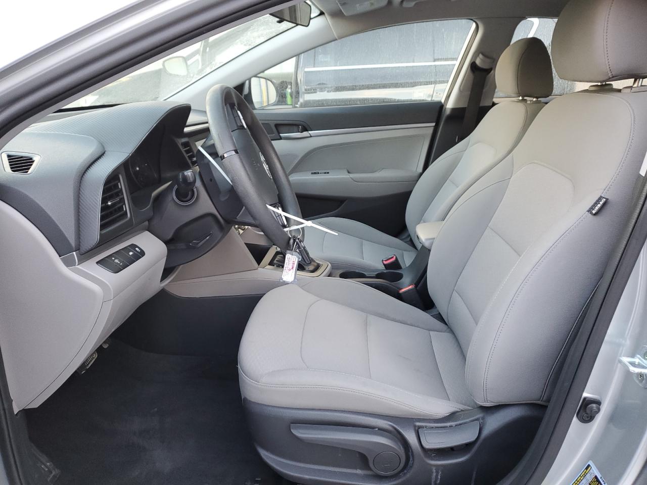 2020 Hyundai Elantra - Image 7
