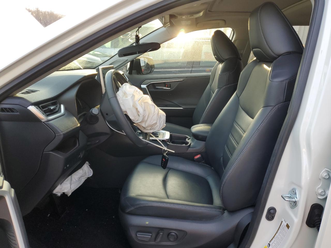 2020 Toyota RAV 4 - Image 7