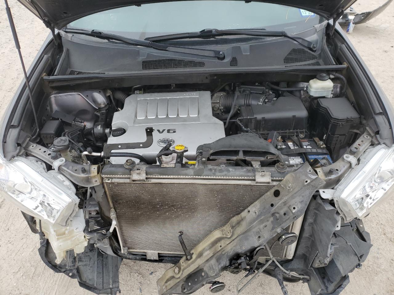 2012 Toyota Highlander - Image 12