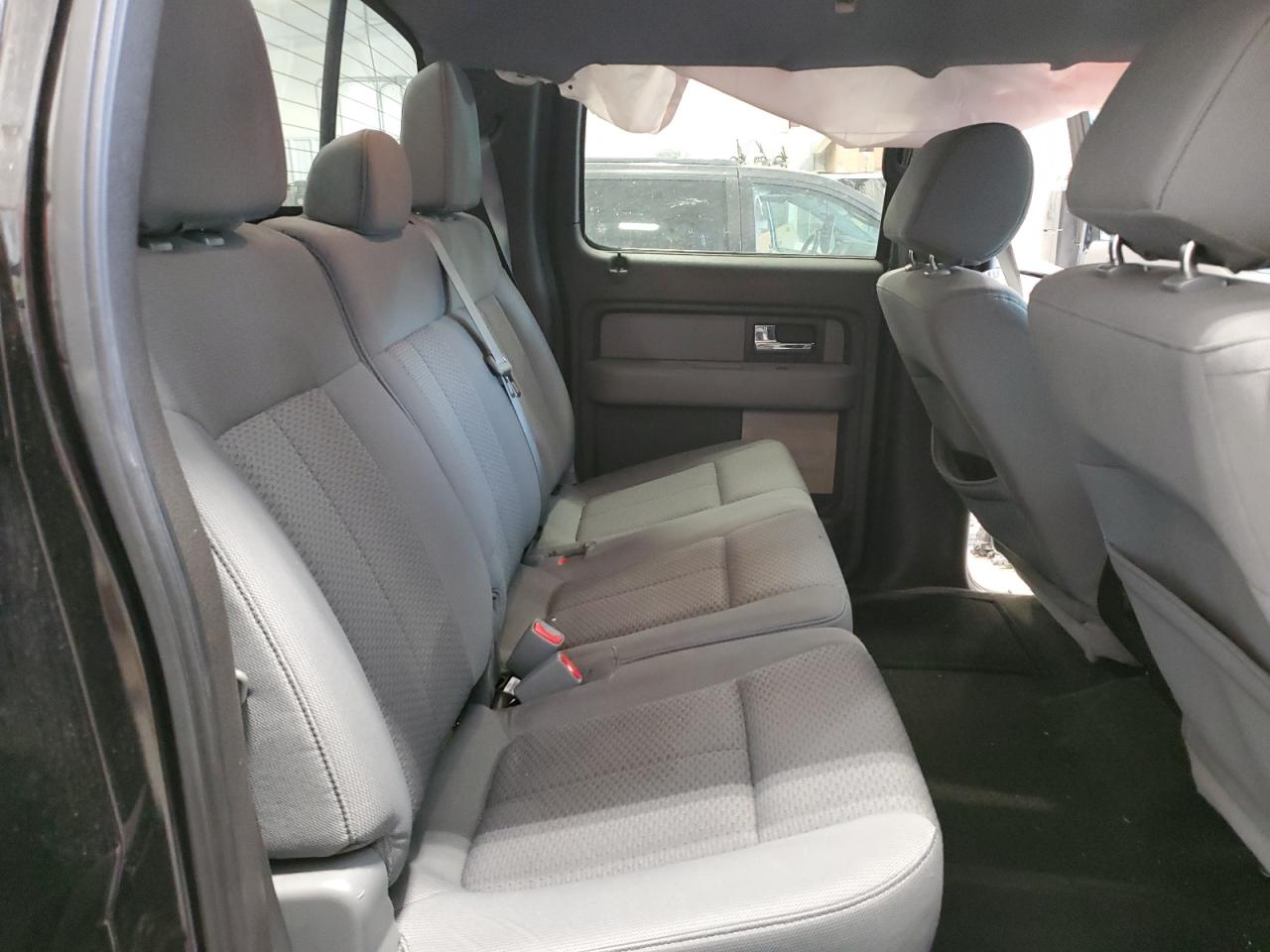 2013 Ford F-150 - Image 11