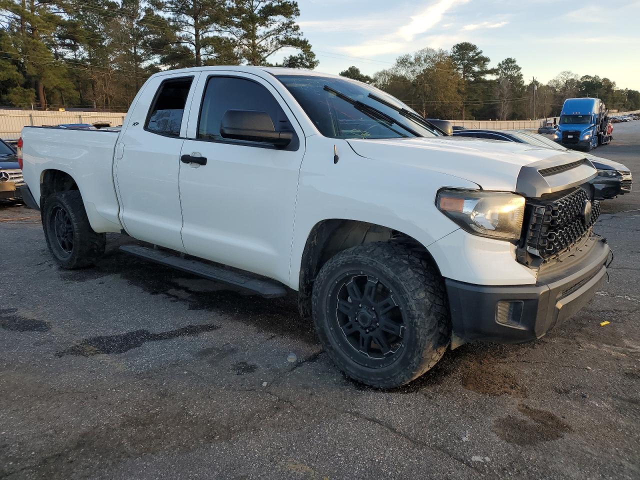 2018 Toyota Tundra - Image 4