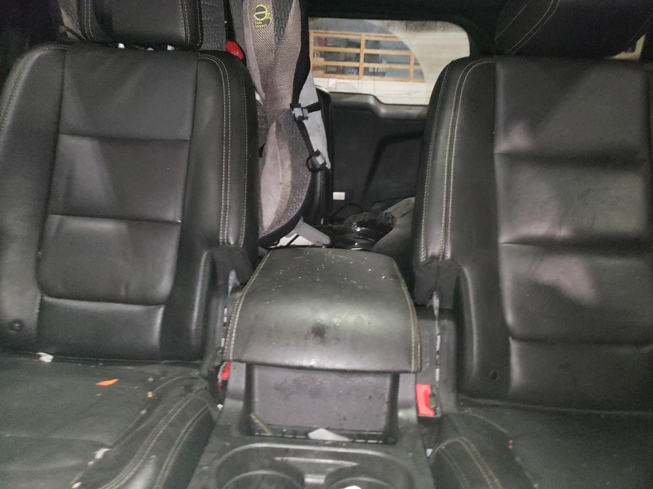 2015 Ford Explorer - Image 10