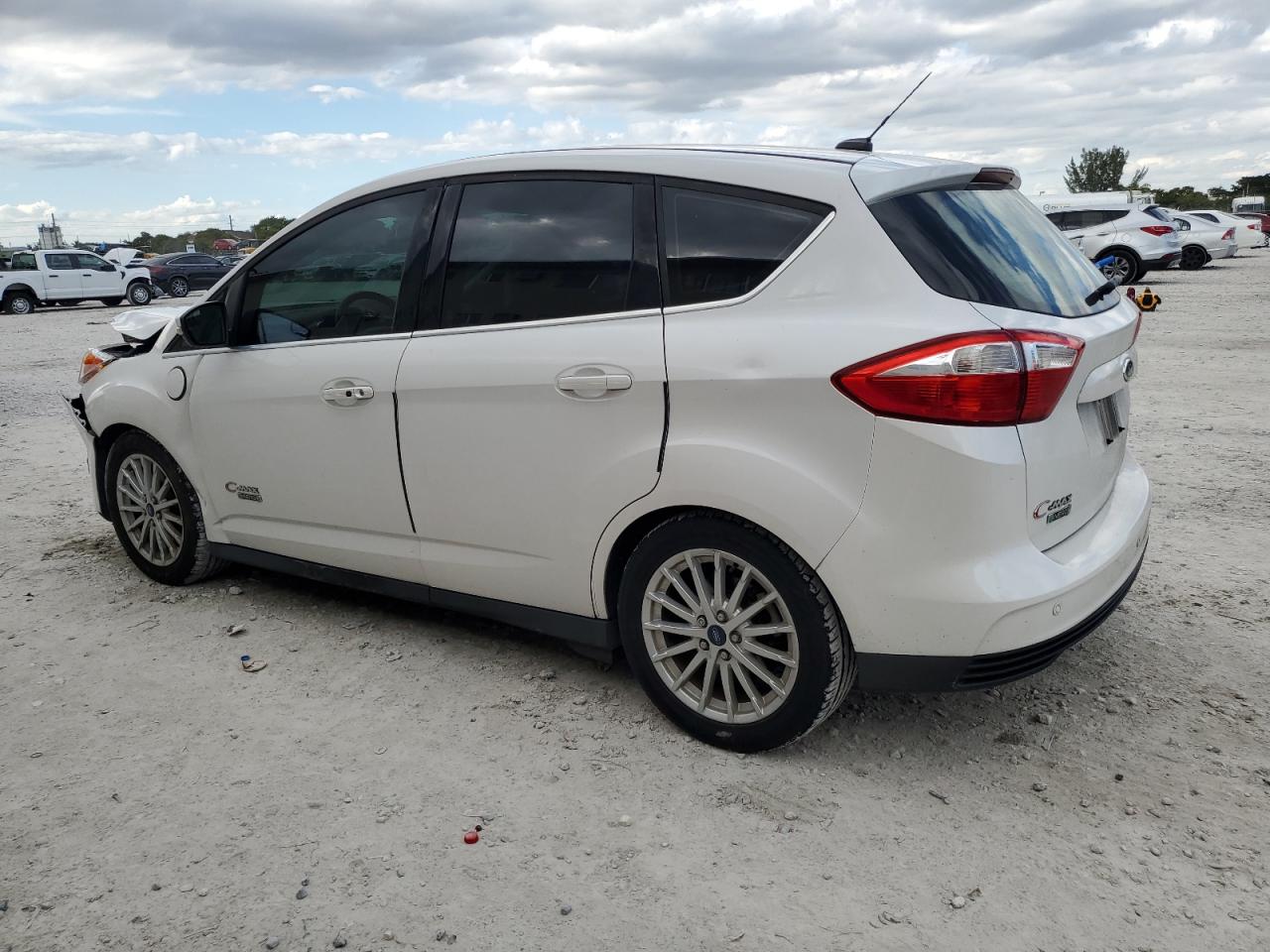 2014 Ford C-MAX - Image 2