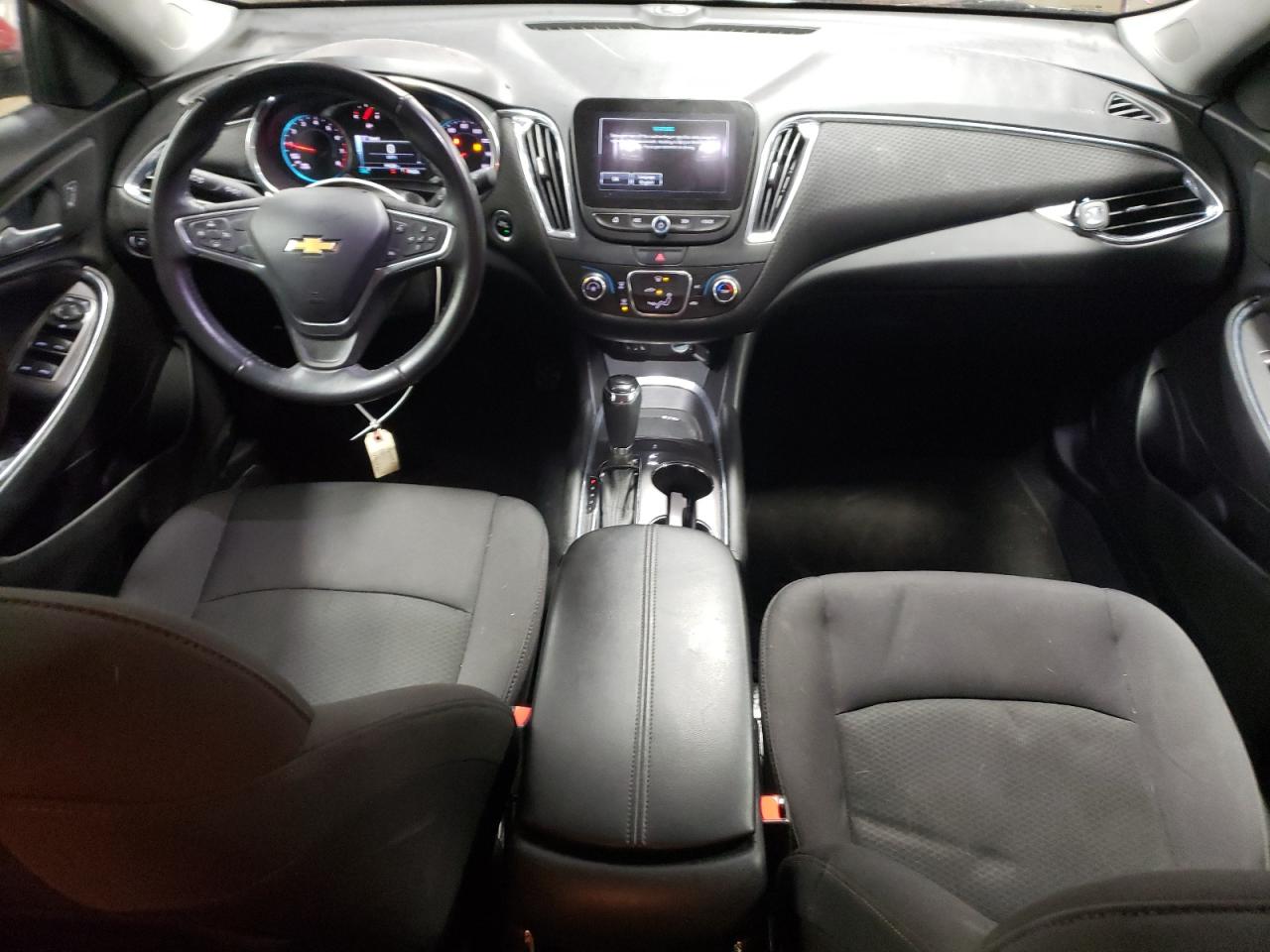2018 Chevrolet Malibu - Image 8