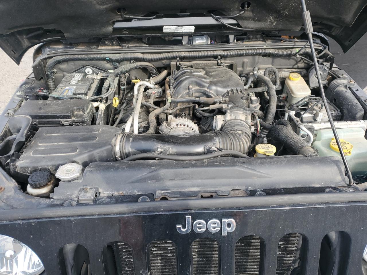 2014 Jeep Wrangler - Image 11