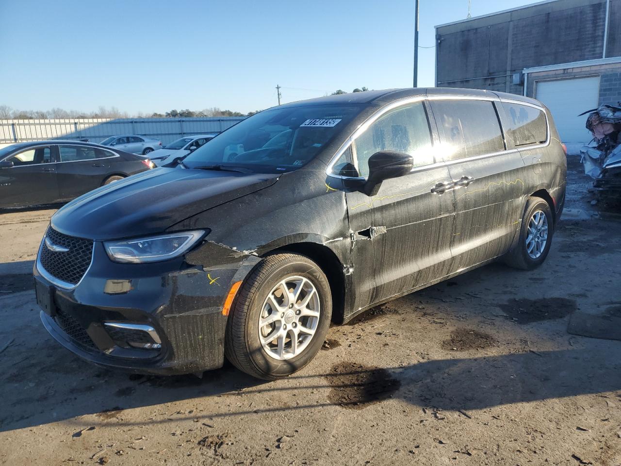 2023 CHRYSLER PACIFICA