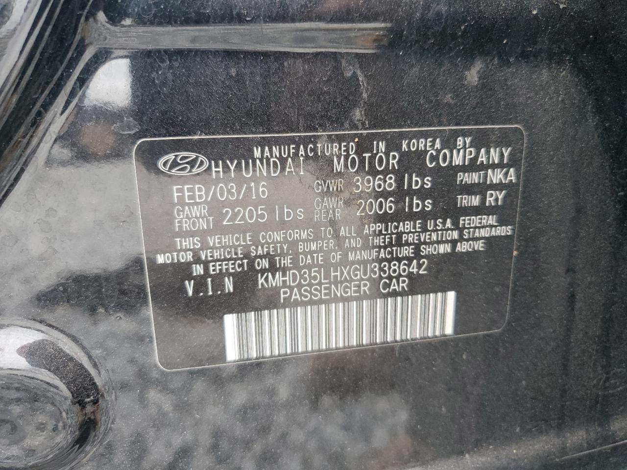 2016 Hyundai Elantra - Image 15