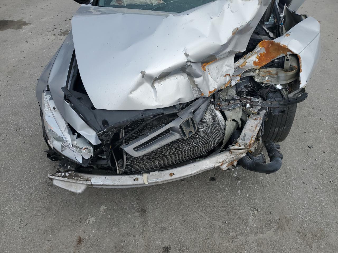 2005 Honda Accord - Image 12