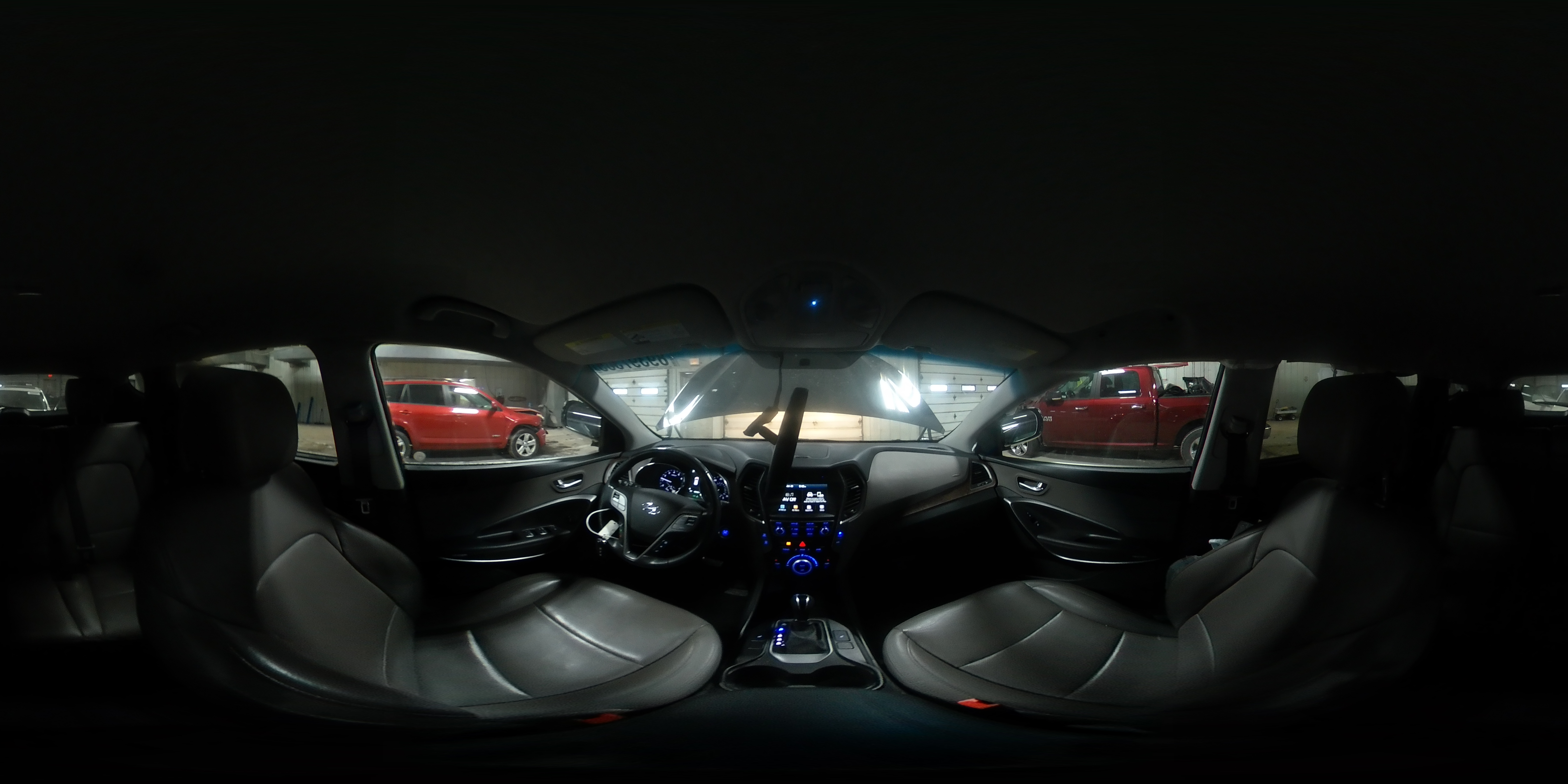 2018 Hyundai Santa Fe - Image 14