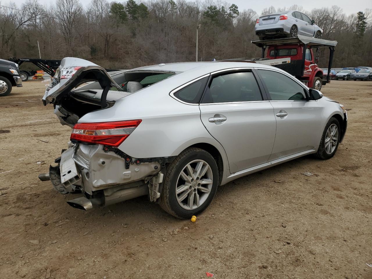 2014 Toyota Avalon - Image 3