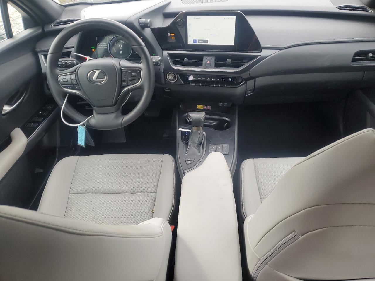 2024 Lexus UX - Image 8