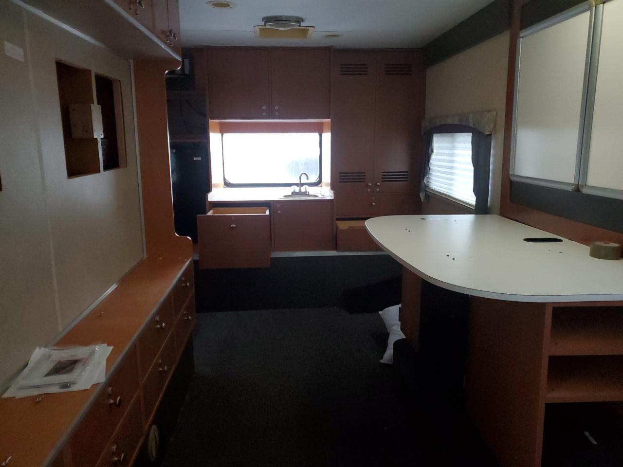 2006 Ford Econoline E450 Super Duty Cutaway Van VIN: 1FDXE45SX6DA95097 Lot: 86553294
