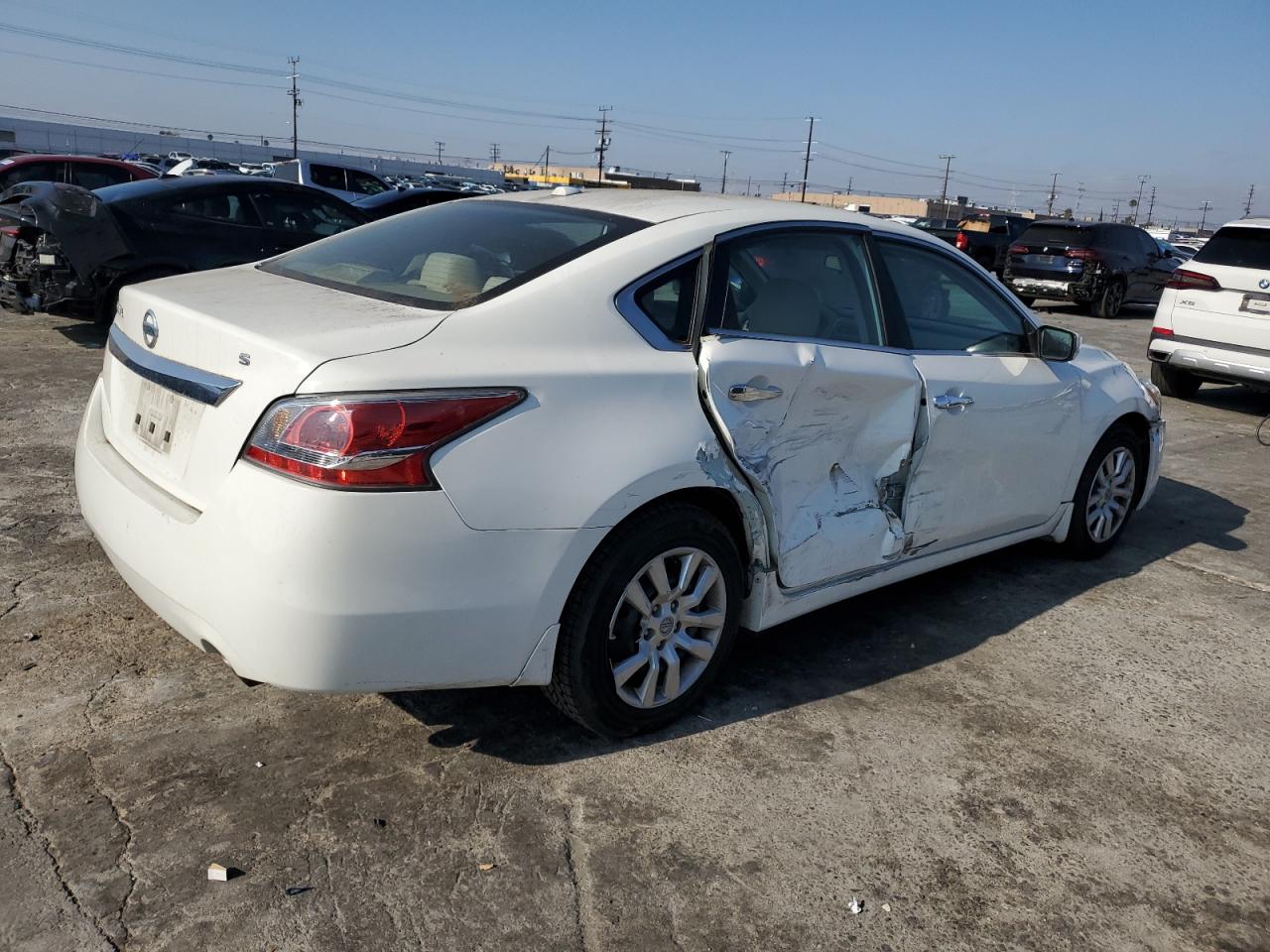 2015 Nissan Altima - Image 3
