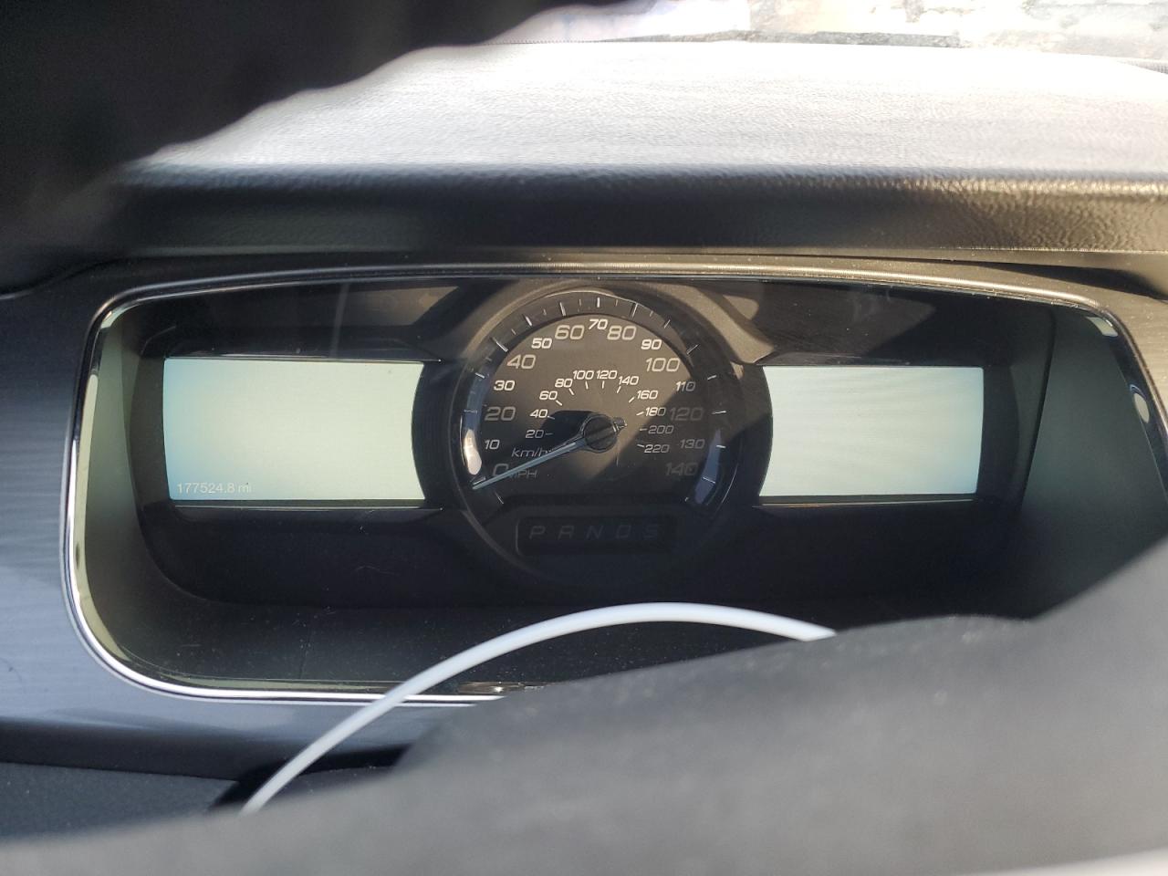 2015 Ford Taurus - Image 9