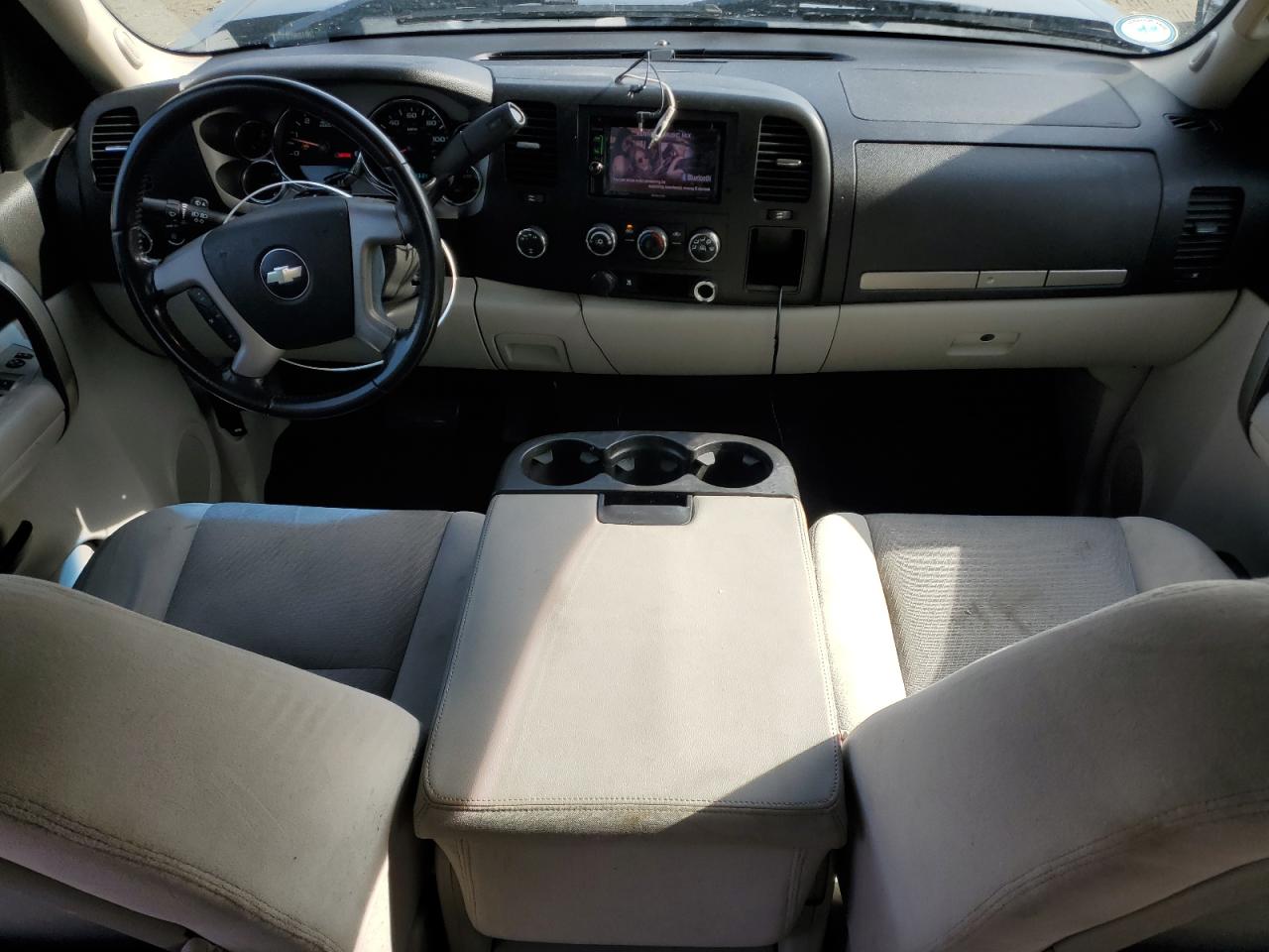 2009 Chevrolet Silverado - Image 8
