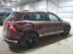 2017 Volkswagen Touareg Wolfsburg للبيع في Candia، NH - Rear End