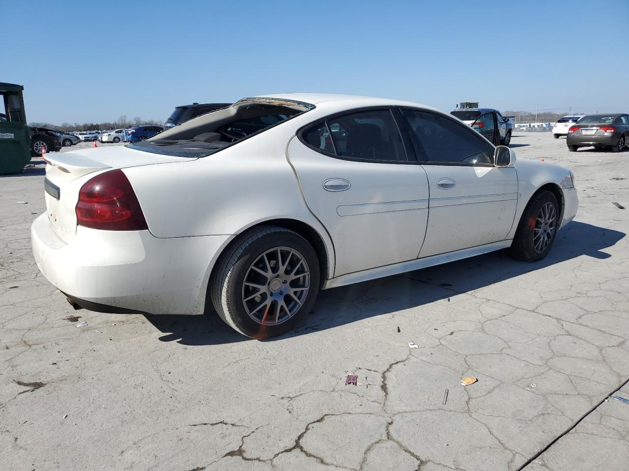 2007 Pontiac Grand Prix - Image 3