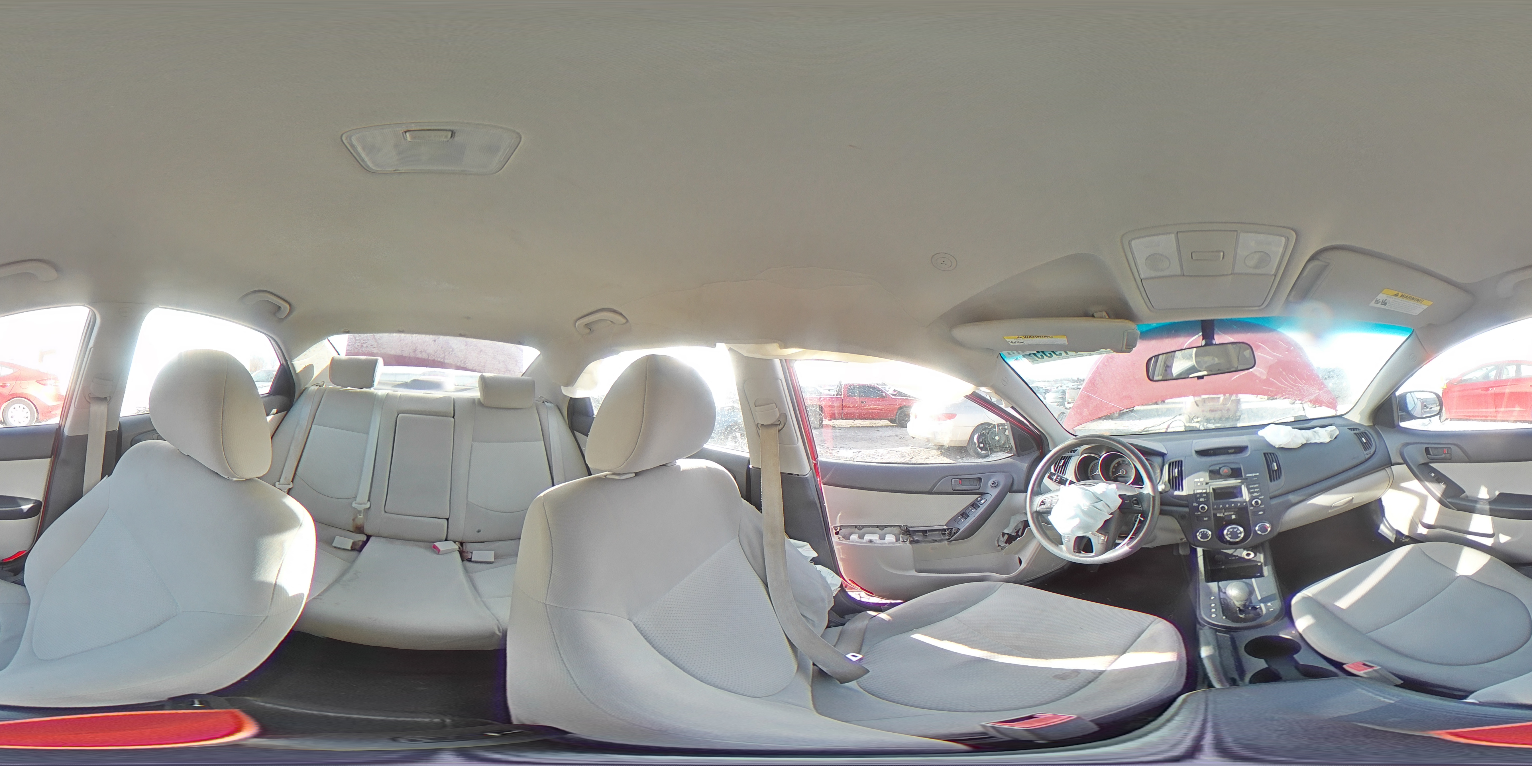 2010 Kia Forte - Image 13