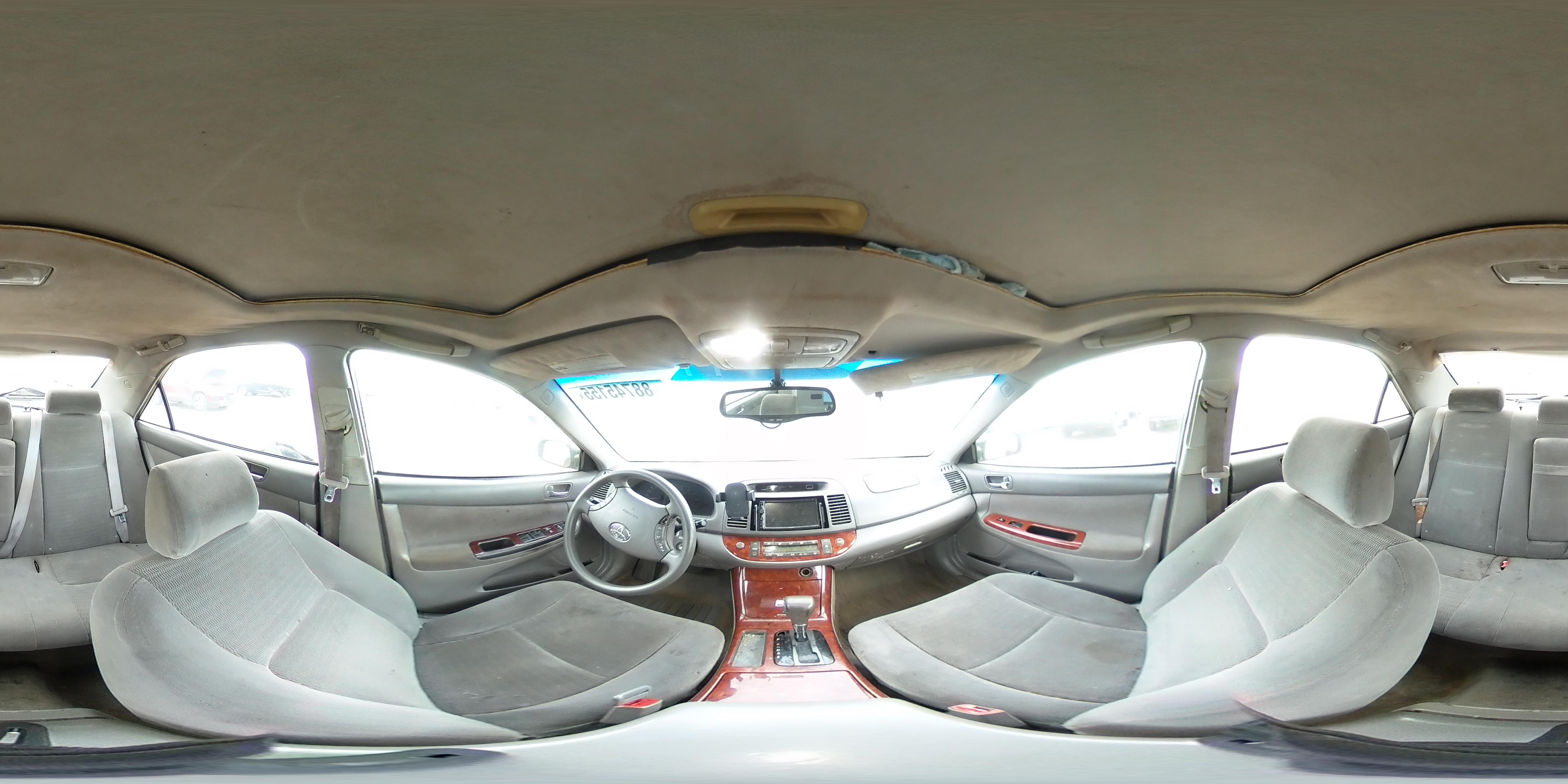 2005 Toyota Camry - Image 13