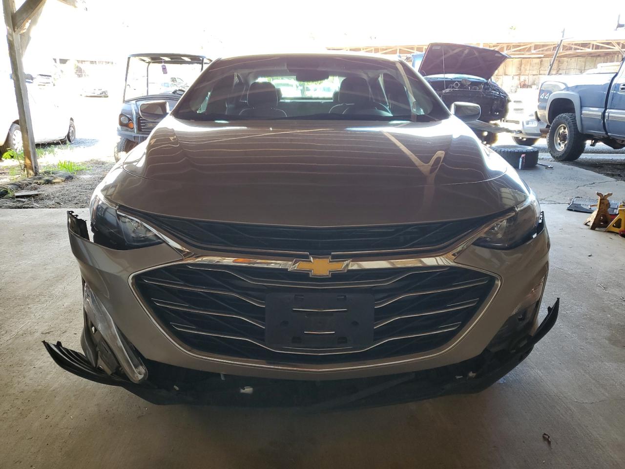 2023 Chevrolet Malibu - Image 5