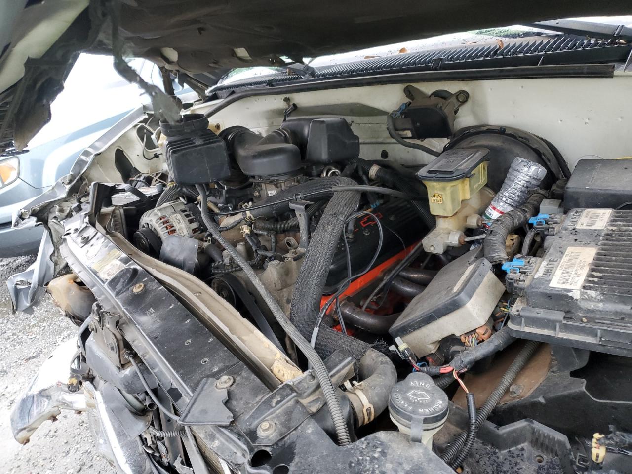 1999 Chevrolet Suburban - Image 11