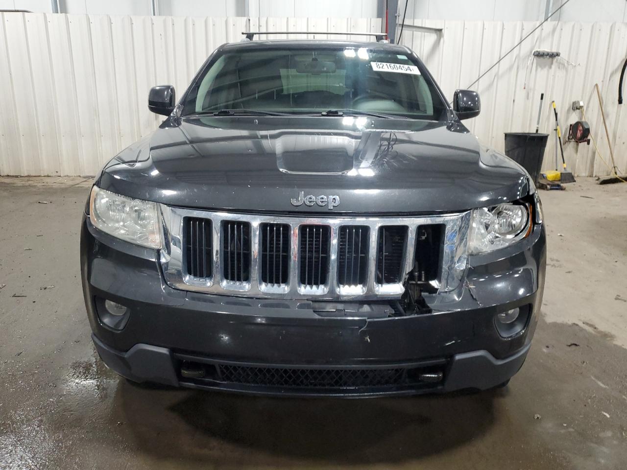 2011 Jeep Grand Cherokee - Image 5