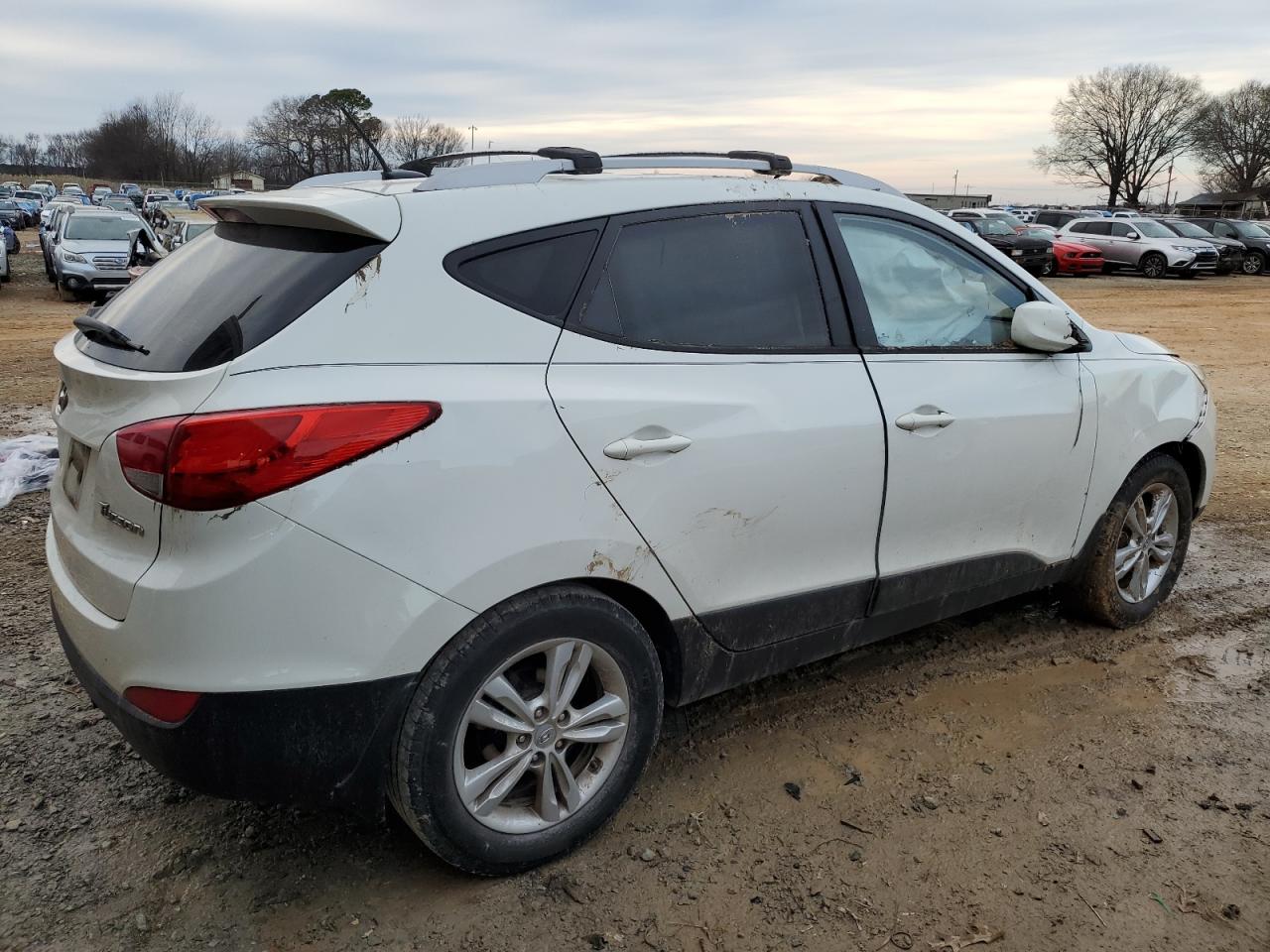2011 Hyundai Tucson - Image 3