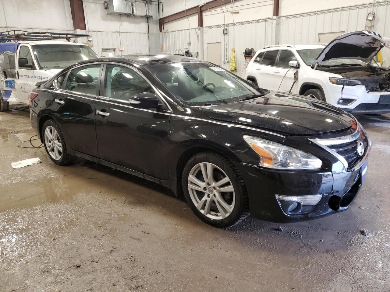 2013 Nissan Altima - Image 4