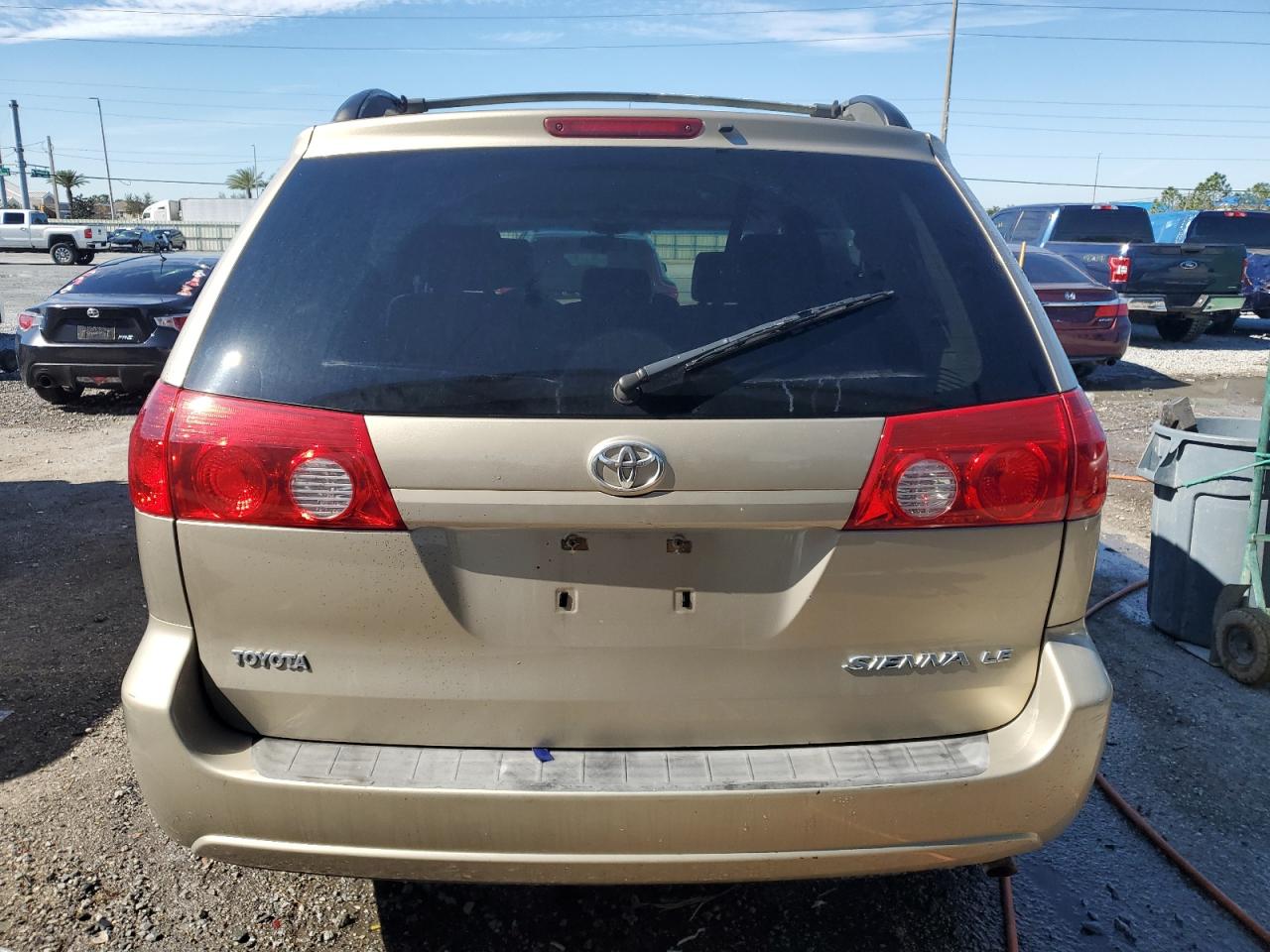 2006 Toyota Sienna - Image 6