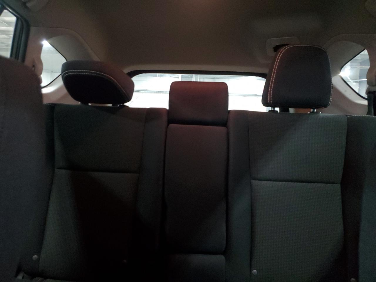 2016 Toyota RAV 4 - Image 10
