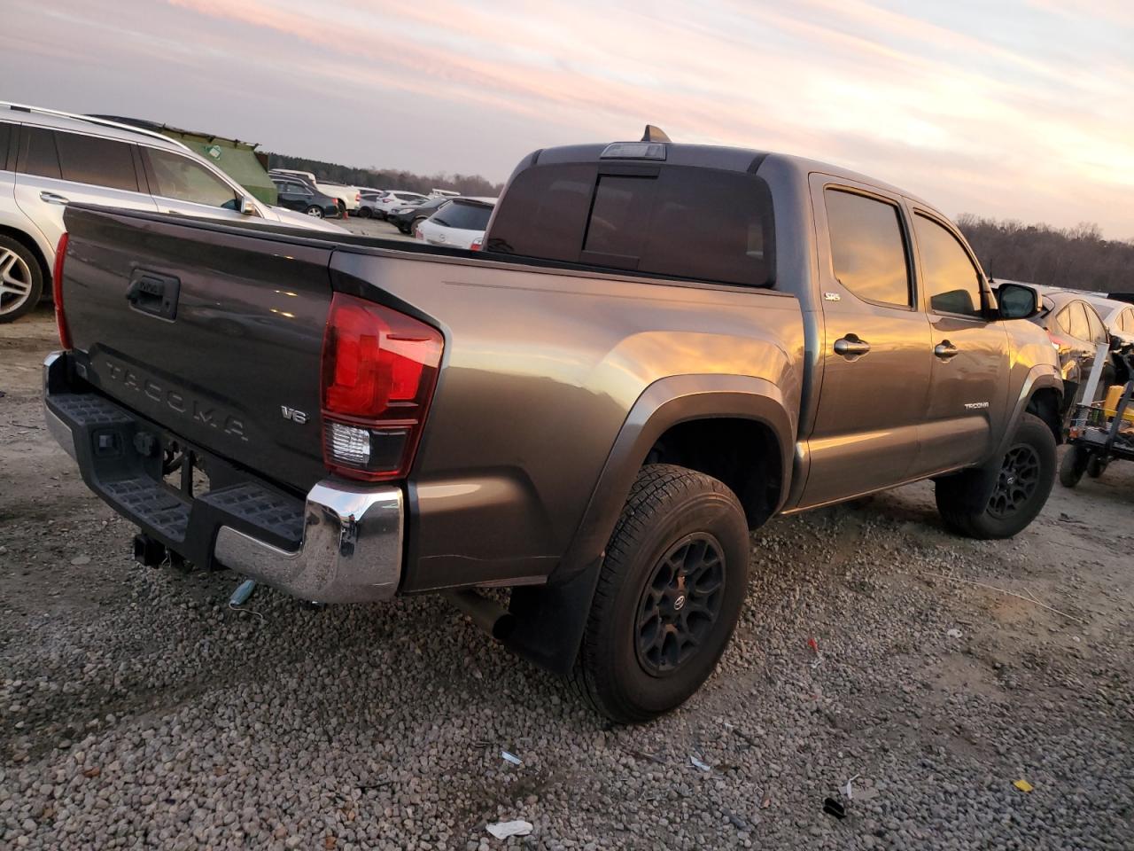2021 Toyota Tacoma - Image 3