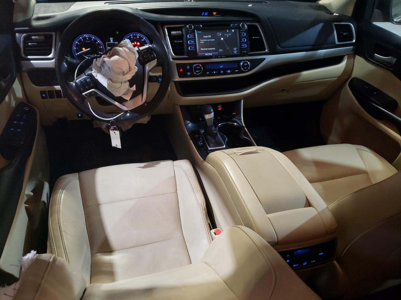 2016 Toyota Highlander - Image 8