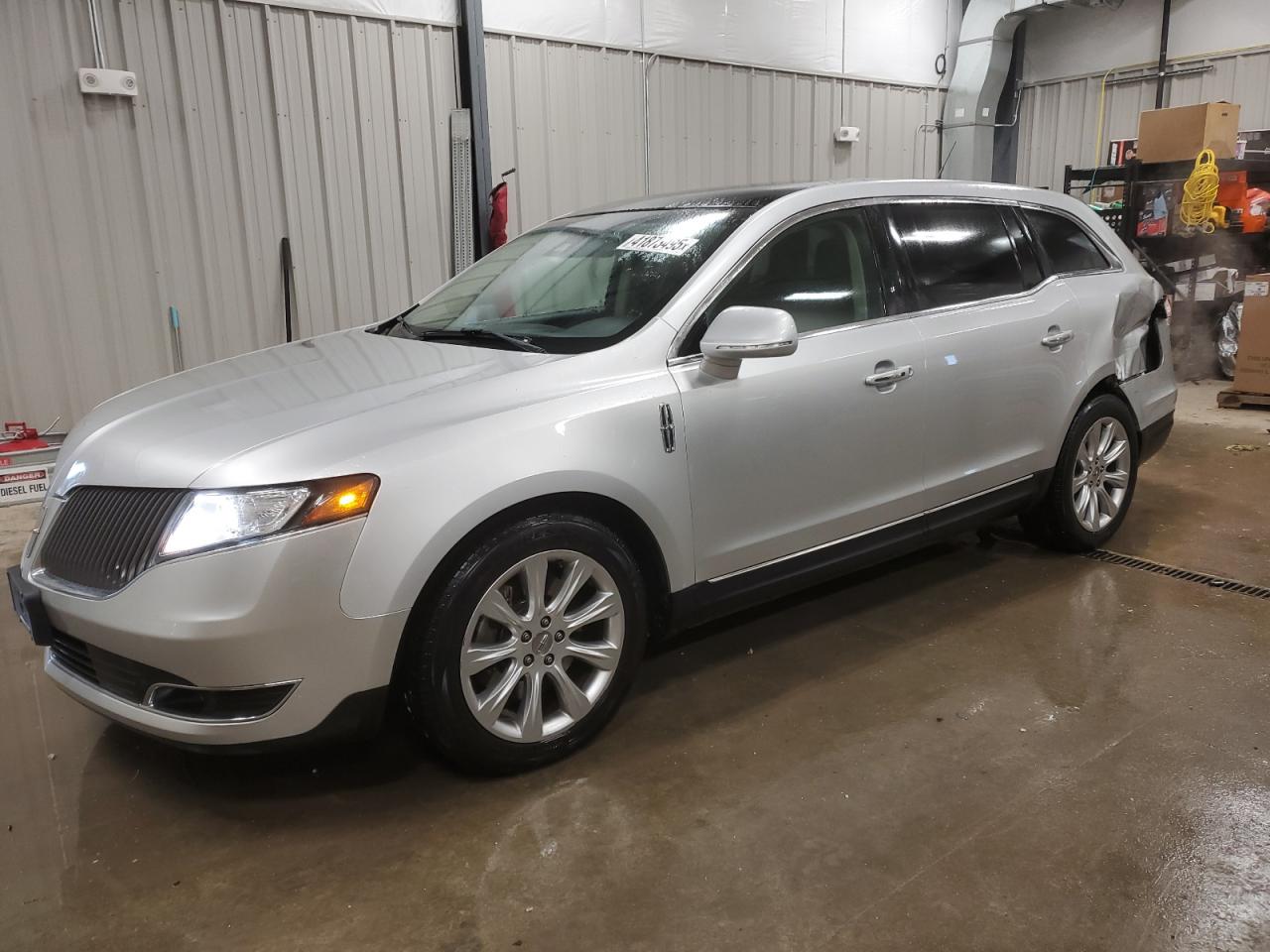 2016 Lincoln MKT - Image 1